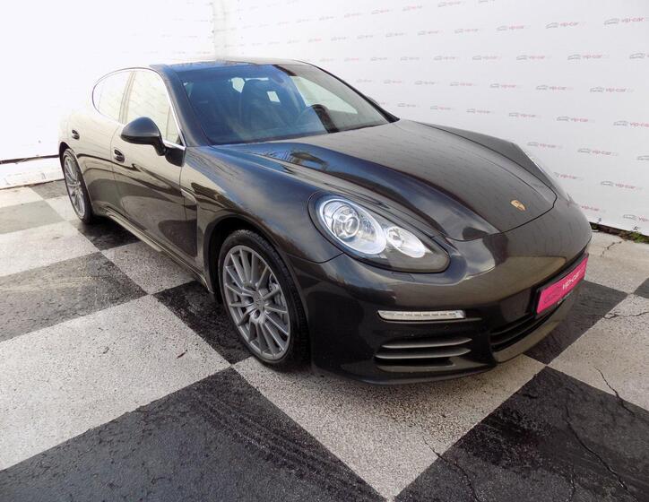 Porsche Panamera 5