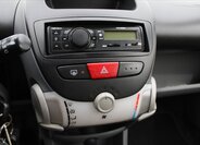 Peugeot 107 Hatchback 998,0 50 kw