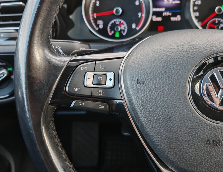 Volkswagen Golf Kombi 1,5 l 96 kw