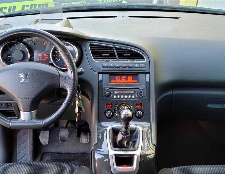 Peugeot 5008 MPV 1,6 l 115 kw