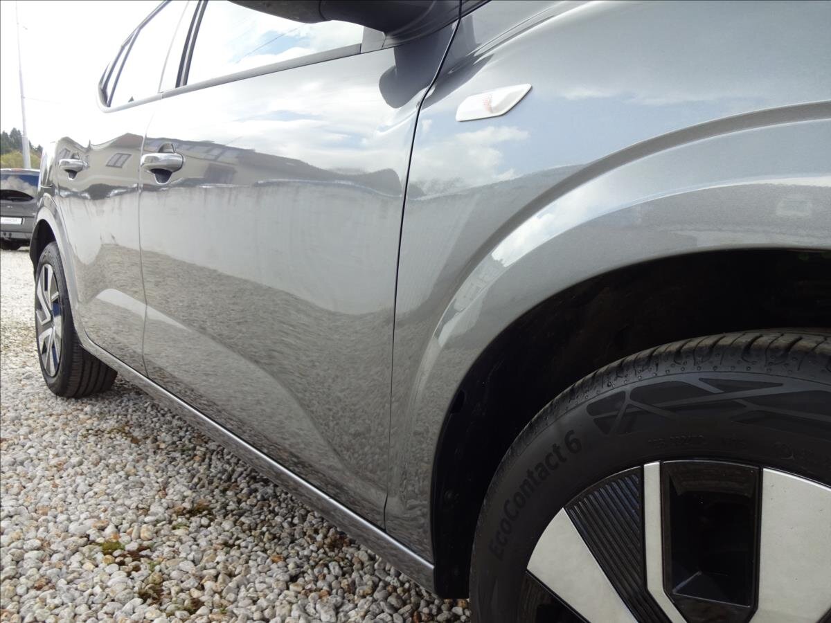 Dacia Sandero Hatchback 999,0 67 kw