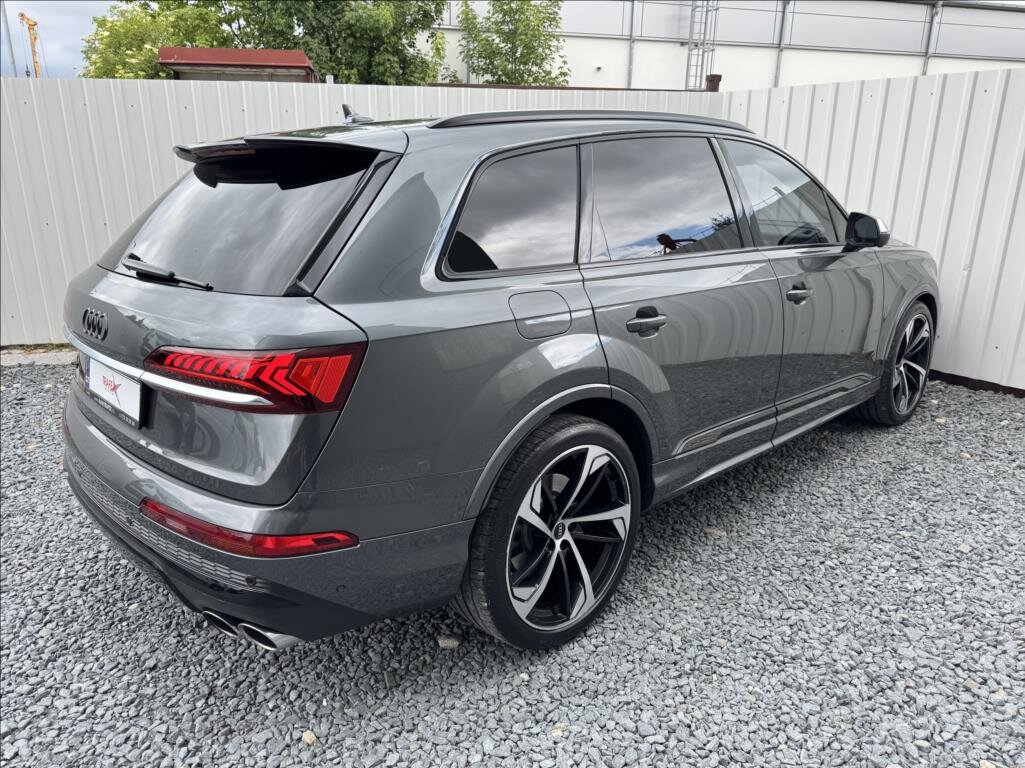 Audi SQ7 Kombi 4,0 l 320 kw