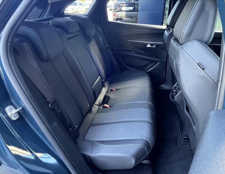 Peugeot 3008 SUV / Terénní 1,5 l 96 kw