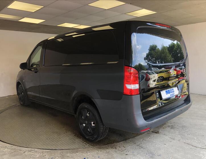 Mercedes-Benz Vito 5