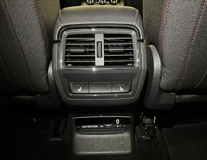 Škoda Karoq SUV / Terénní 1,5 l 110 kw