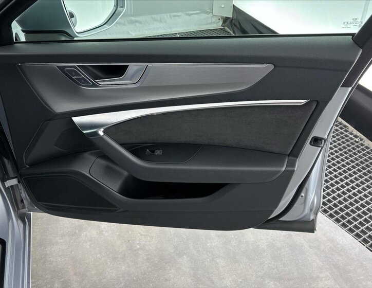 Audi A6 Sedan / Limuzína 3,0 l 250 kw