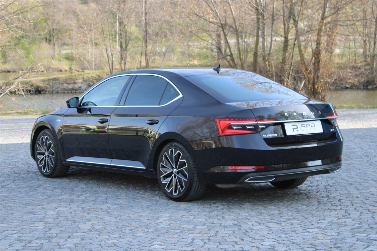 Škoda Superb Sedan / Limuzína 2,0 l 147 kw
