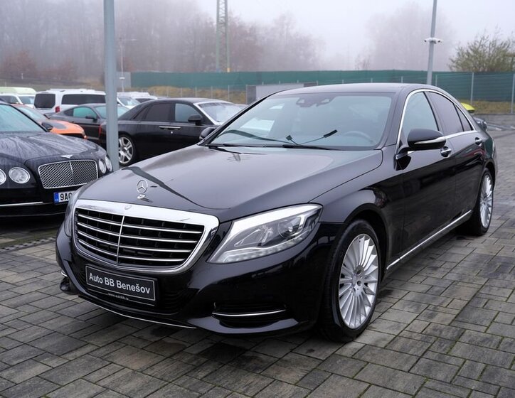 Mercedes-Benz Třídy S 2