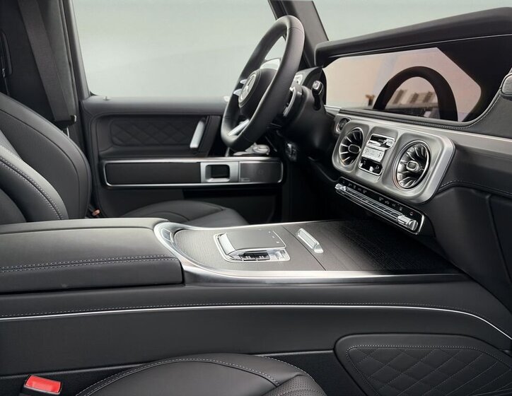 Mercedes-Benz Třídy G SUV / Terénní 0,0 432 kw