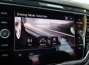 Volkswagen T-Roc CUV / Crossover 1,5 l 110 kw