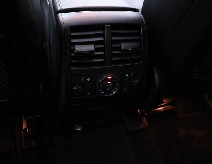 Mercedes-Benz GL SUV / Terénní 3,0 l 155 kw