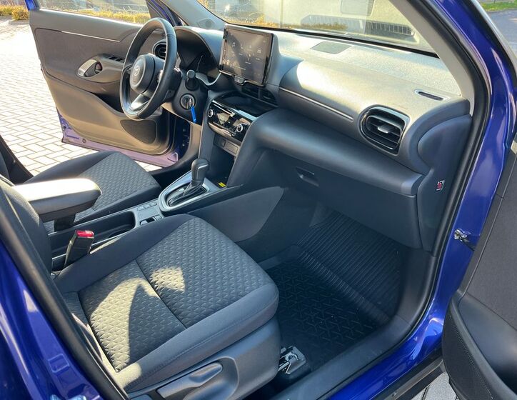 Toyota Yaris Cross 14