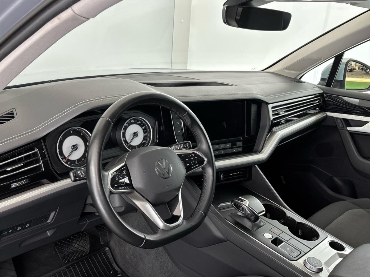 Volkswagen Touareg SUV / Terénní 3,0 l 170 kw