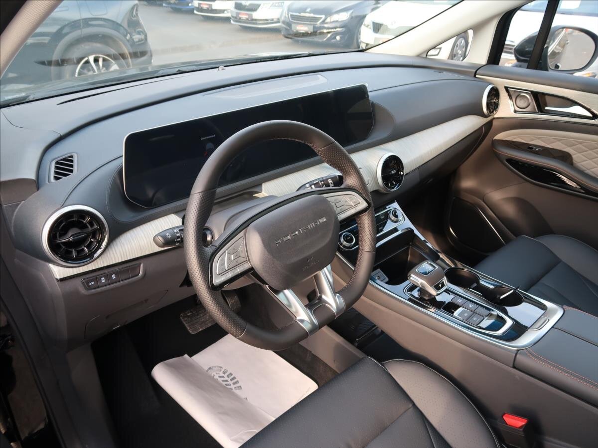 Dongfeng U-Tour MPV 1,5 l 130 kw