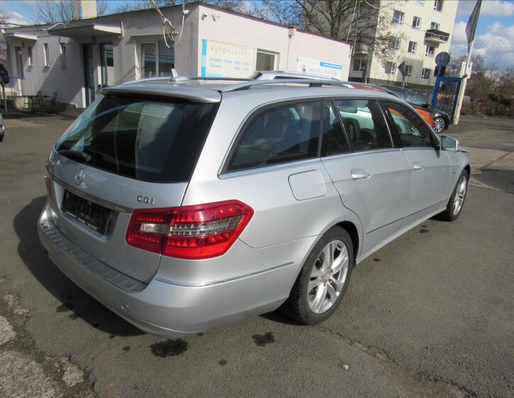 Mercedes-Benz Třídy E Kombi 1,8 l 135 kw