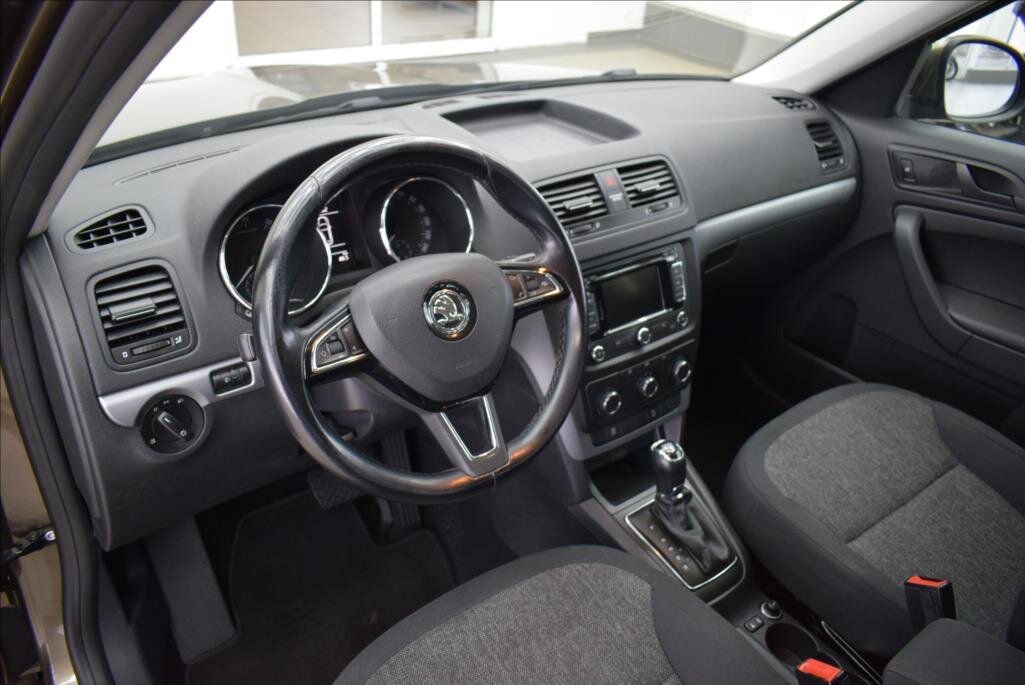 Škoda Yeti SUV / Terénní 1,2 l 77 kw