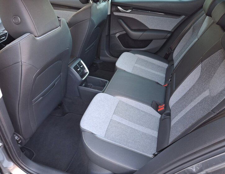 Škoda Octavia Sedan / Limuzína 1,5 l 110 kw