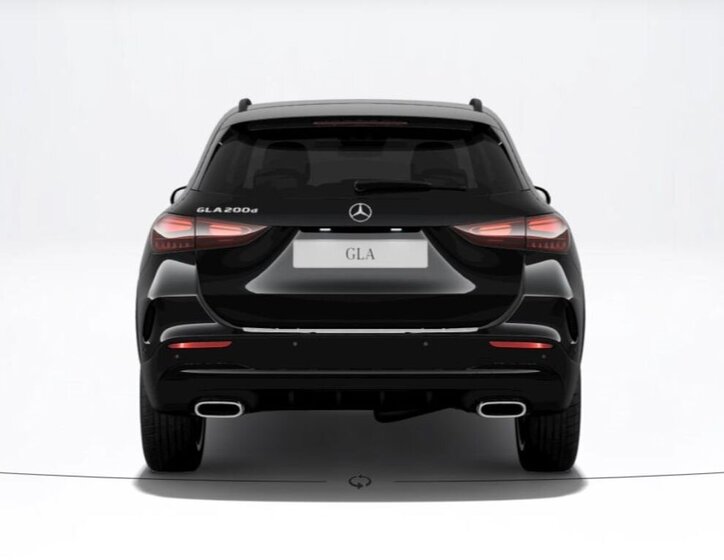 Mercedes-Benz GLA 5