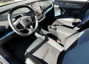 Volvo EX30 SUV / Terénní 69,0 200 kw
