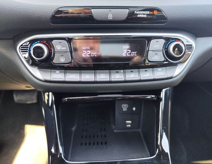 Hyundai i30 Kombi 1,5 l 103 kw