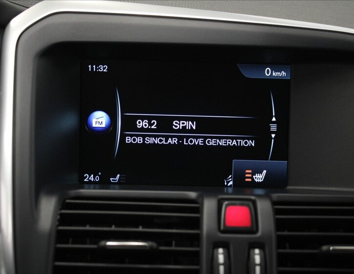 Volvo XC60 SUV / Terénní 2,0 l 140 kw