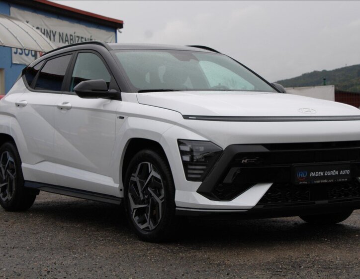Hyundai Kona SUV / Terénní 1,6 l 145 kw