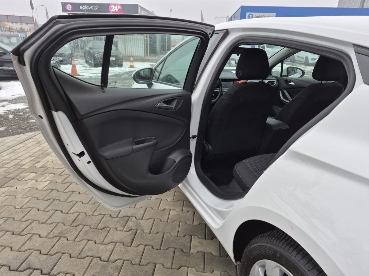 Opel Astra Hatchback 999,0 77 kw