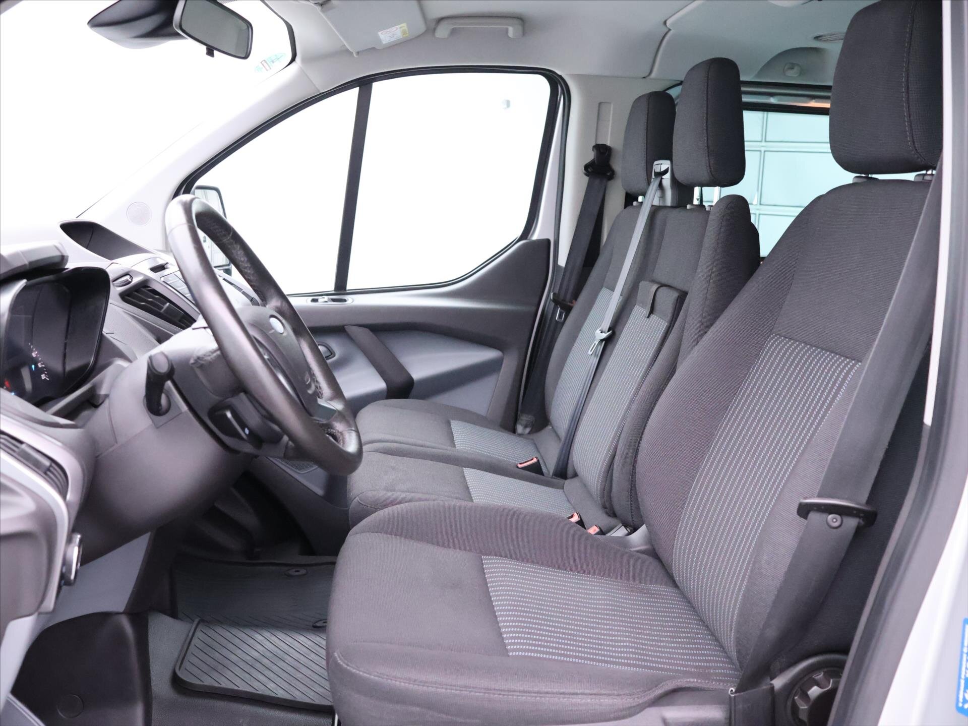 Ford Transit Custom Kombi 2,0 l 96 kw