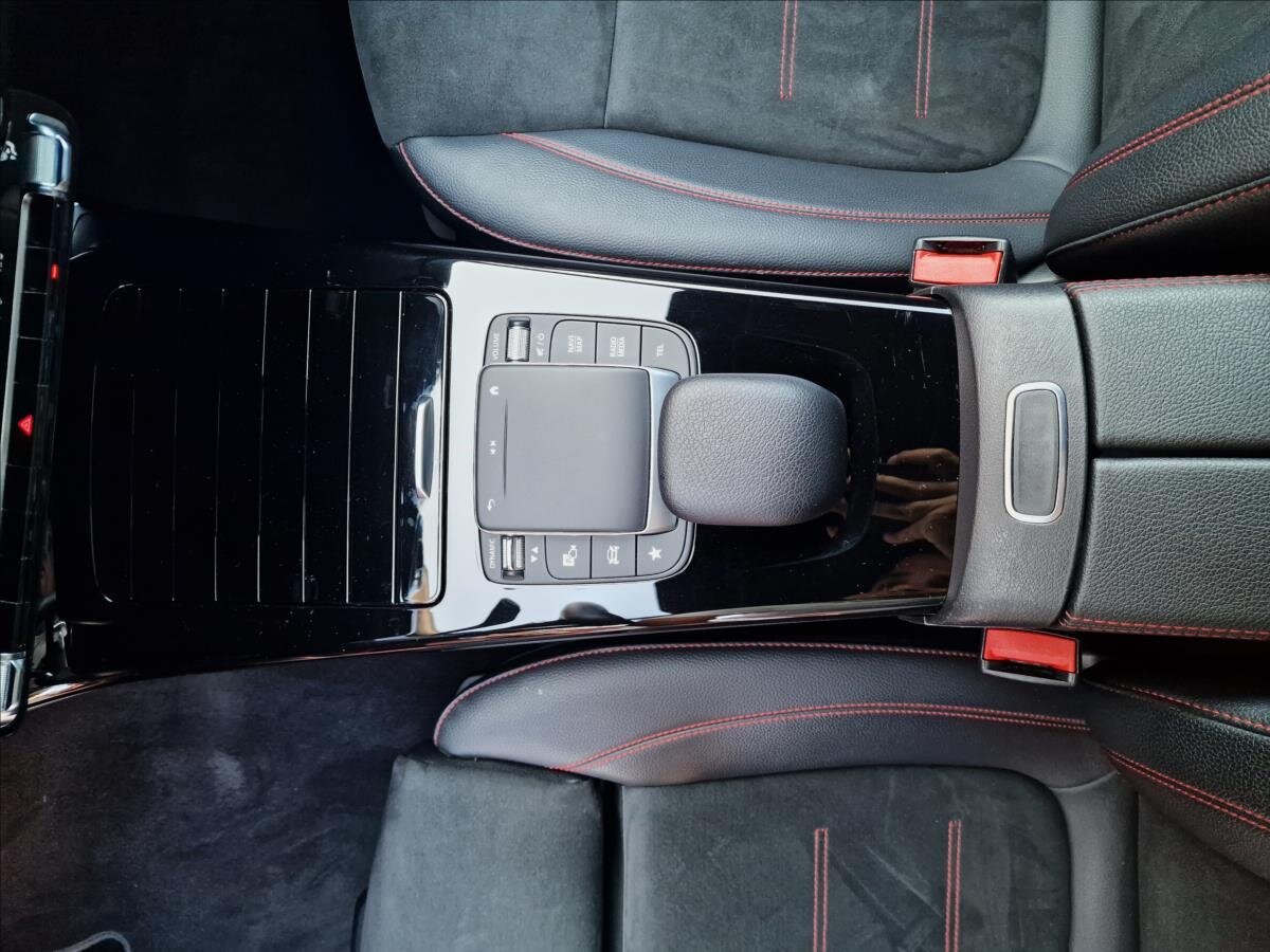 Mercedes-Benz Třídy A Hatchback 1,3 l 100 kw