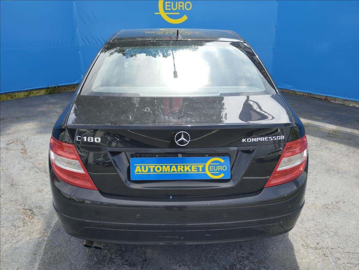 Mercedes-Benz Třídy C Sedan / Limuzína 1,8 l 115 kw