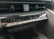 Toyota C-HR SUV / Terénní 1,8 l 72 kw