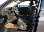 Volkswagen T-Cross 8