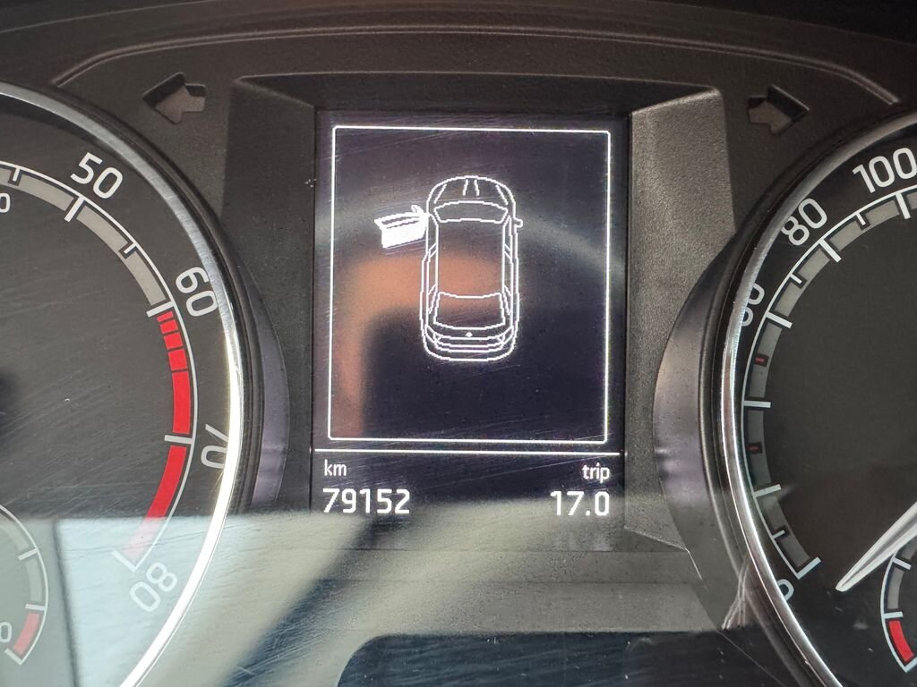 Škoda Rapid Hatchback 999,0 70 kw