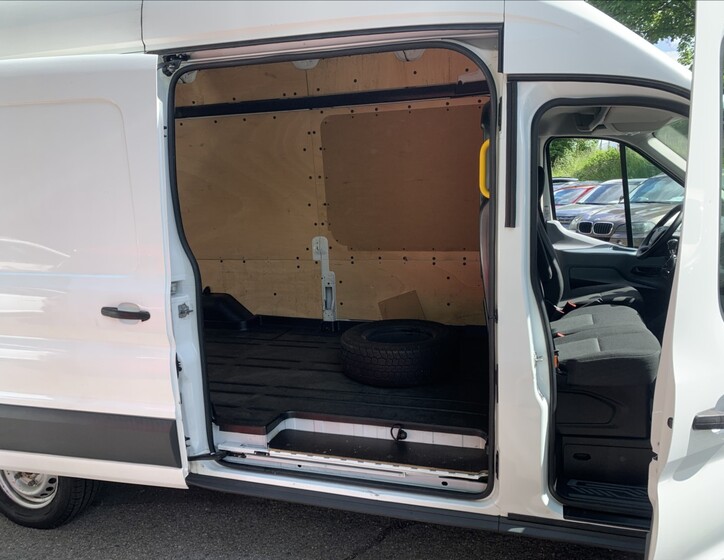 Ford Transit 14