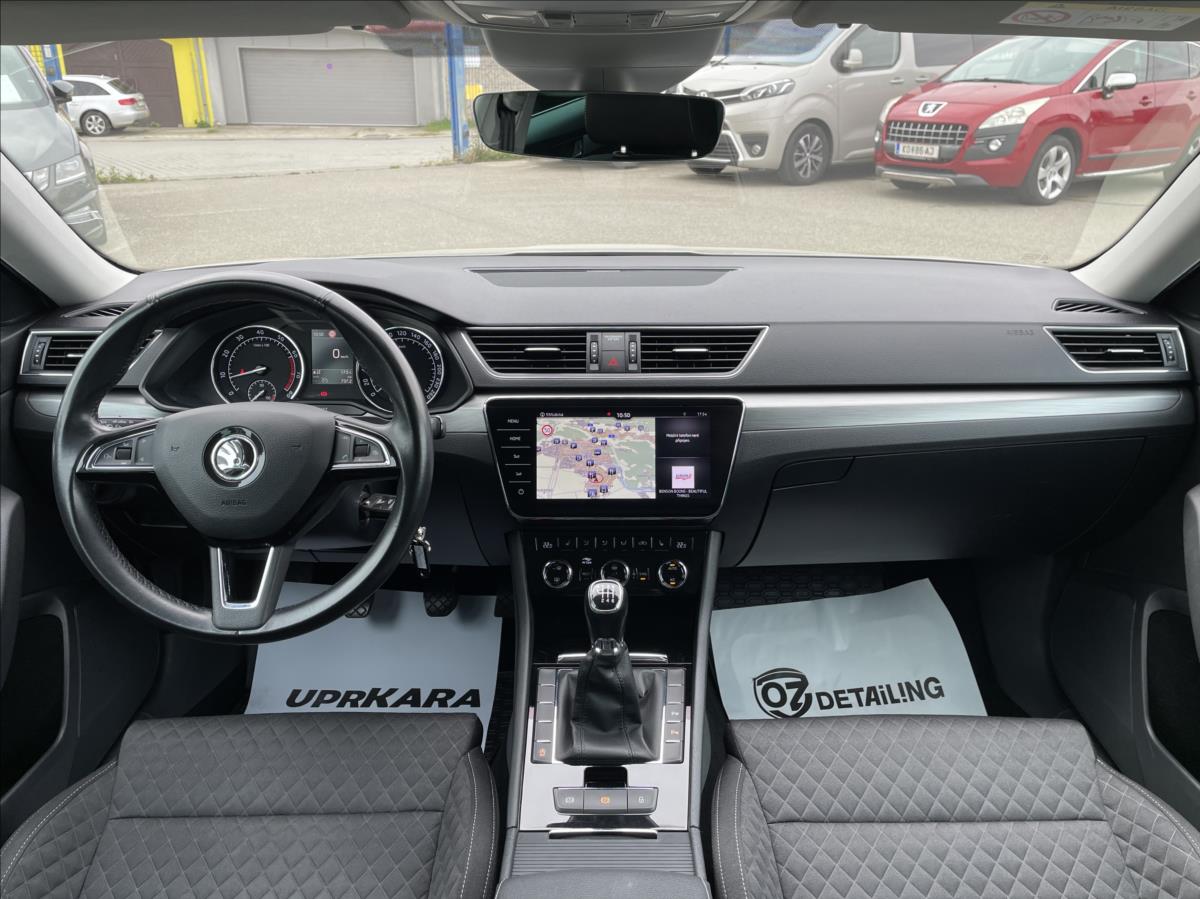 Škoda Superb
