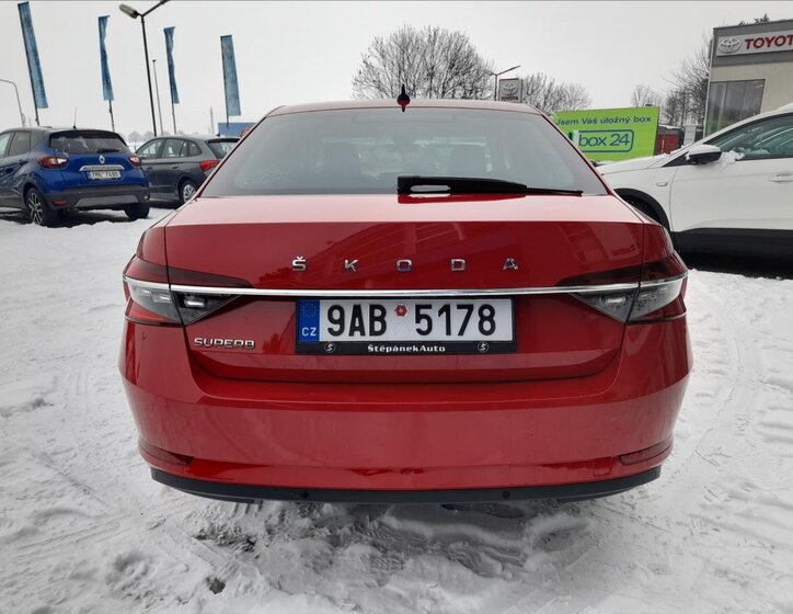 Škoda Superb Liftback 2,0 l 110 kw