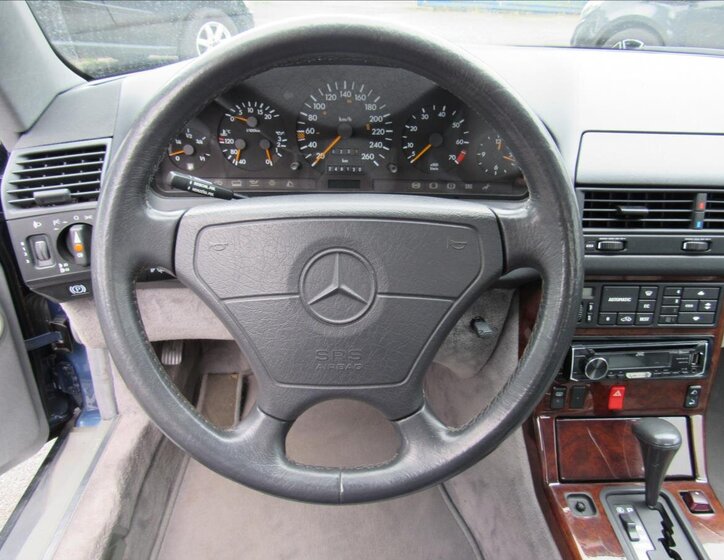 Mercedes-Benz SL Kabriolet 3,2 l 170 kw