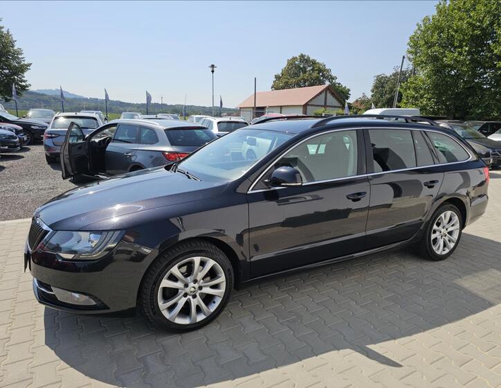 Škoda Superb 10