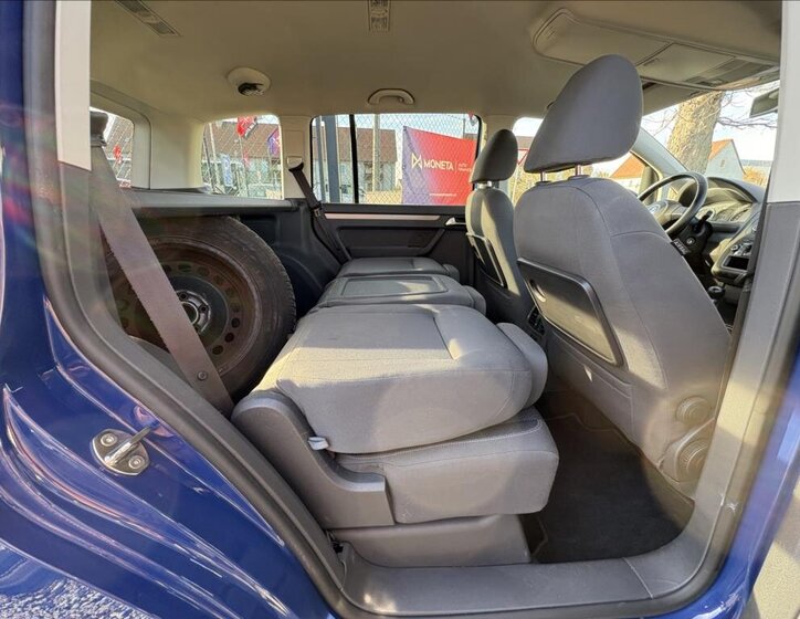 Volkswagen Touran MPV 1,2 l 77 kw