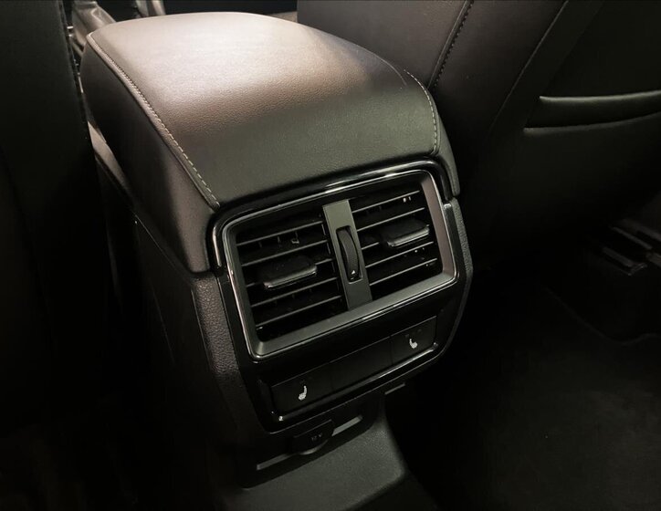 Škoda Karoq SUV / Terénní 2,0 l 85 kw