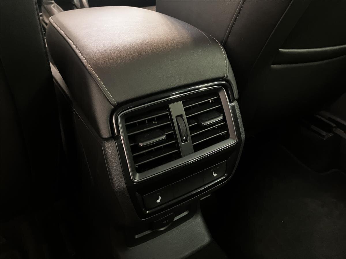 Škoda Karoq SUV / Terénní 2,0 l 85 kw