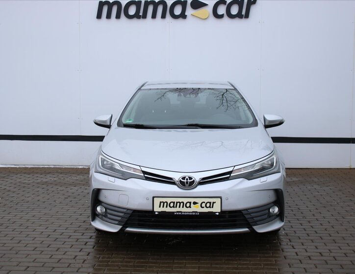 Toyota Corolla Sedan 1,6 l 97 kw