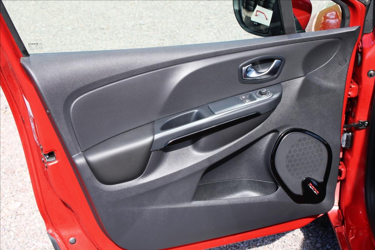 Renault Clio Hatchback 898,0 66 kw