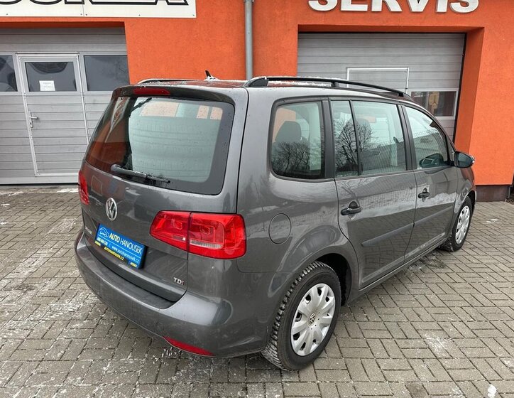 Volkswagen Touran MPV 1,6 l 77 kw