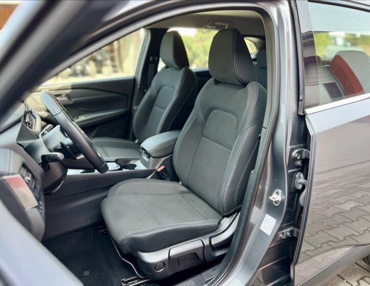 Nissan Qashqai SUV / Terénní 1,3 l 116 kw