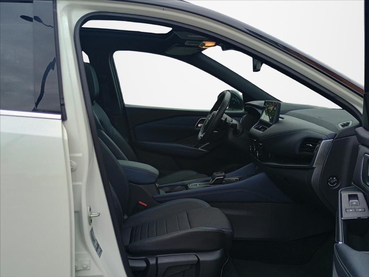 Nissan Qashqai SUV / Terénní 1,3 l 116 kw