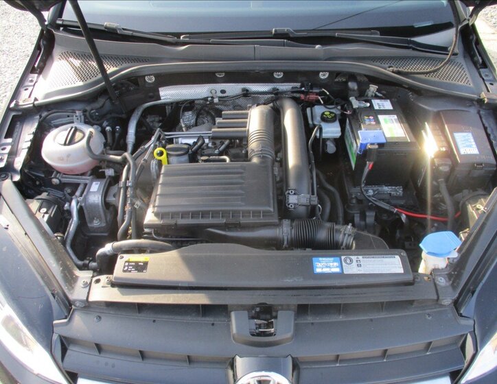 Volkswagen Golf Hatchback 1,2 l 77 kw