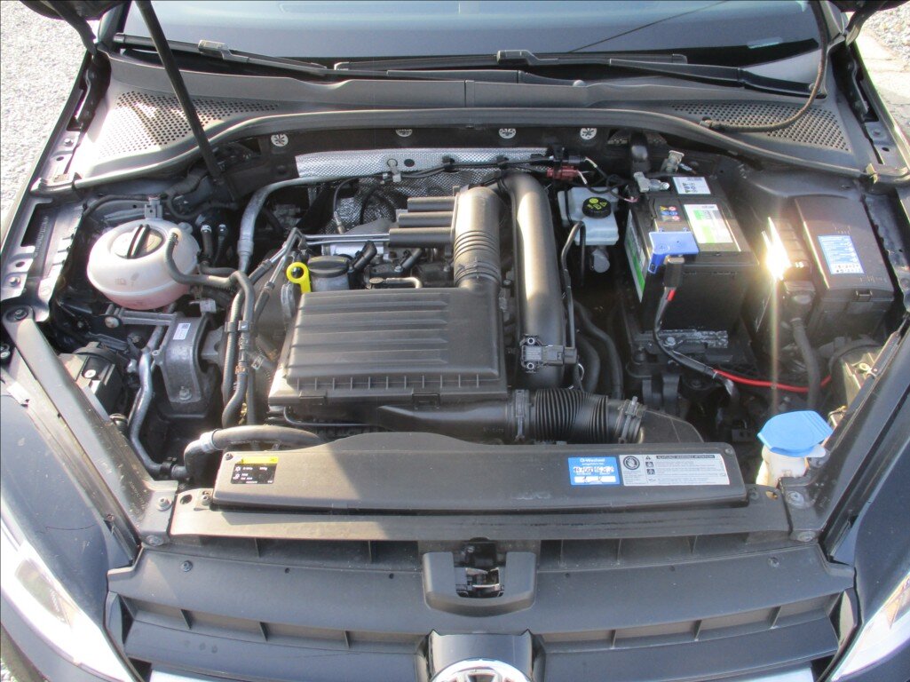 Volkswagen Golf Hatchback 1,2 l 77 kw