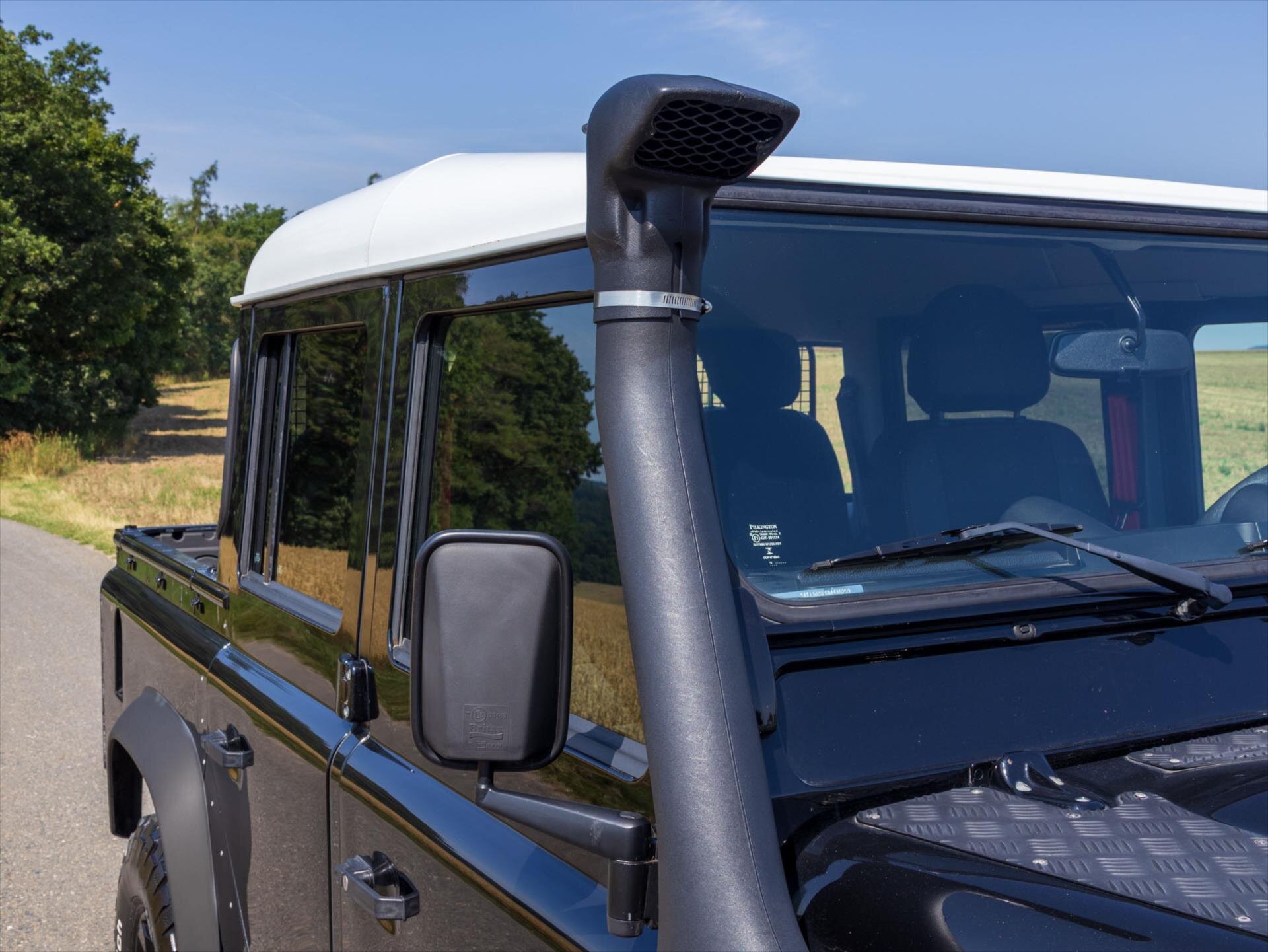 Land Rover Defender SUV 2,2 l 90 kw