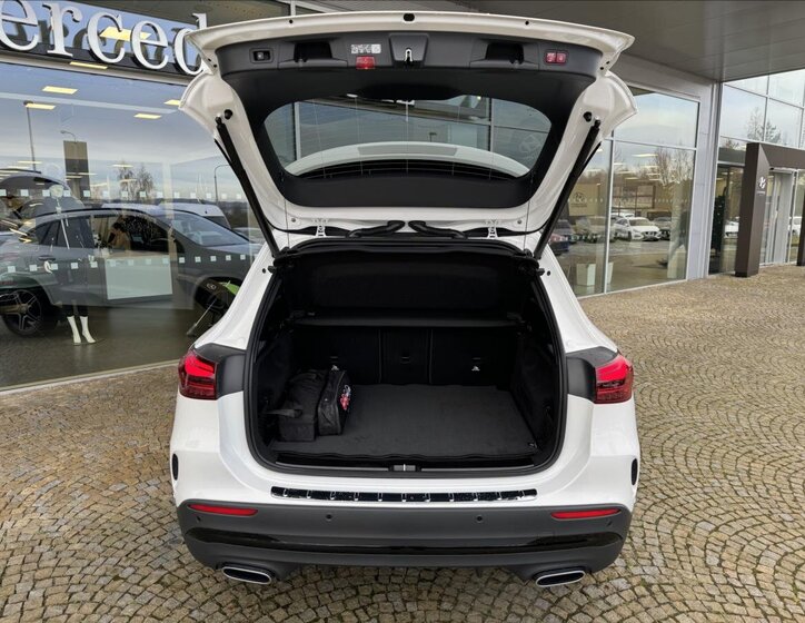 Mercedes-Benz GLA SUV / Terénní 2,0 l 110 kw